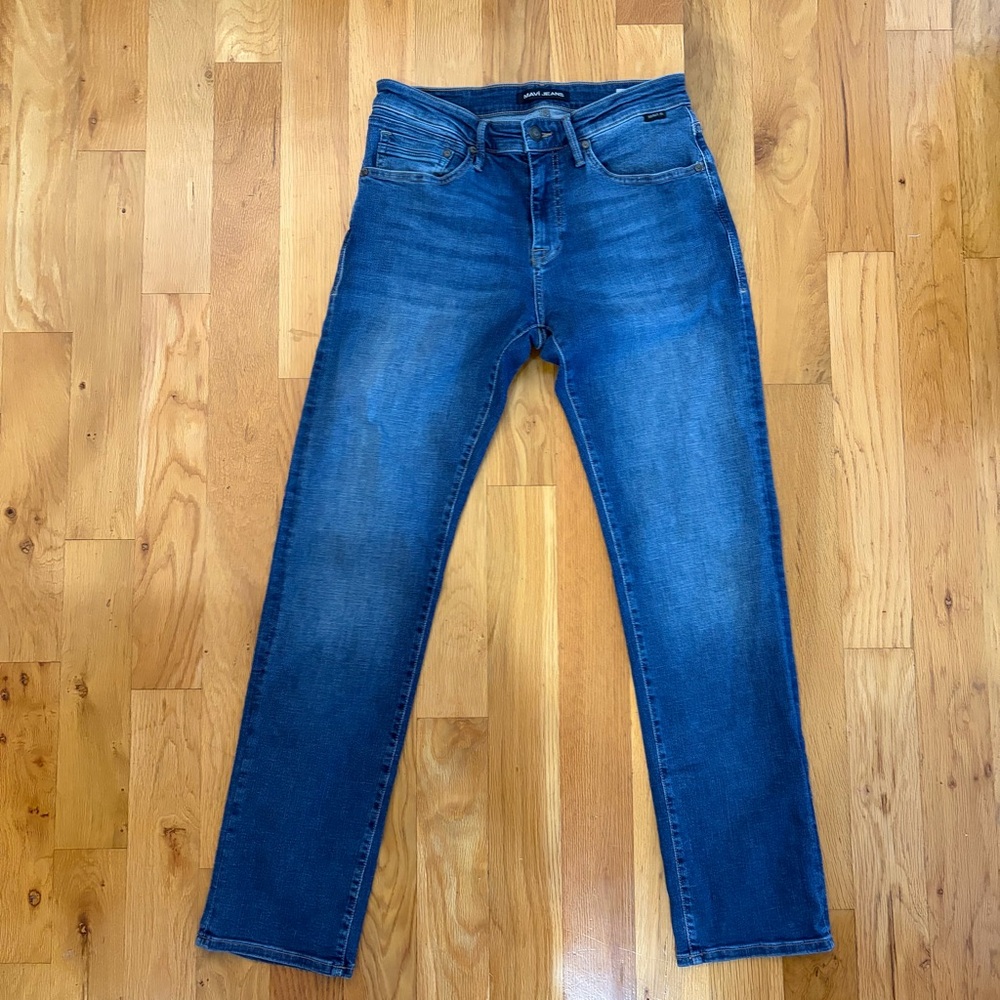 Mavi women’s blue jeans (Zach straight leg)